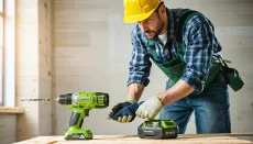 Шуруповерт Greenworks с удобной эргономикой, хорошей автономностью и ресурсом: какая модель подойдет для квартиры, дачи, мастерской и выездных работ